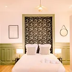 2P Studio - Eiffel Tower View - Romantic Suite-A-C